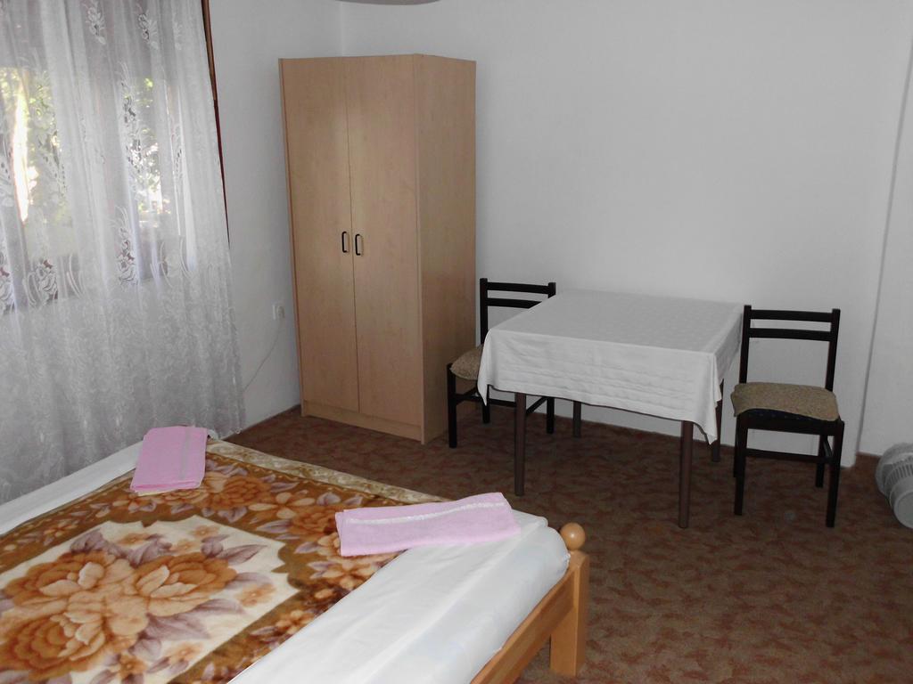 Guest House Krga Кореница Екстериор снимка
