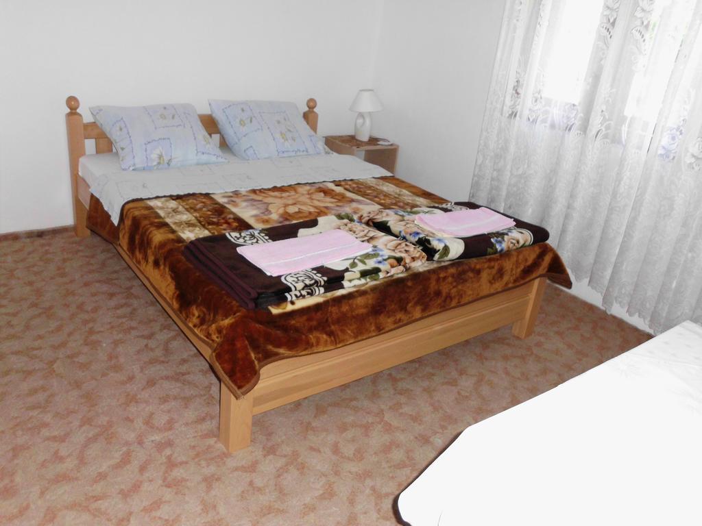 Guest House Krga Кореница Стая снимка